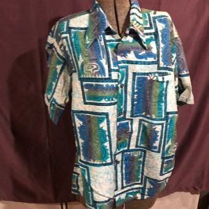 Mens. Hawaiian print shirt